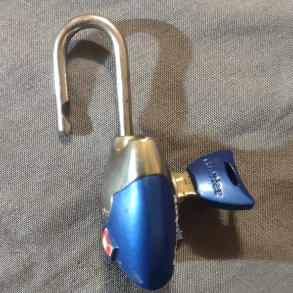Master Lock - Picture 6 of 6